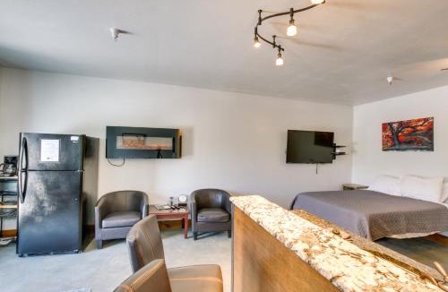 Lava Hot Springs Apartment | Lava Hot Springs Studio w/Deck: Walk to Hot Pools