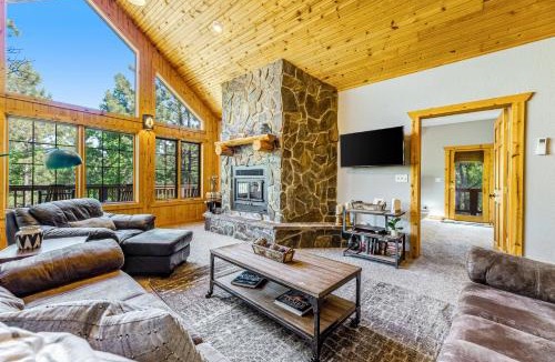 Deadwood House | Lazy Bear Lodge