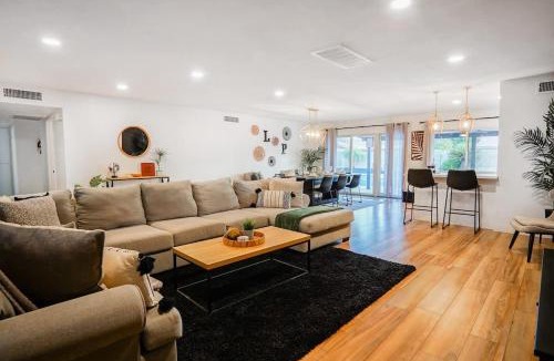Optimist Park NW House | Lazy Palms