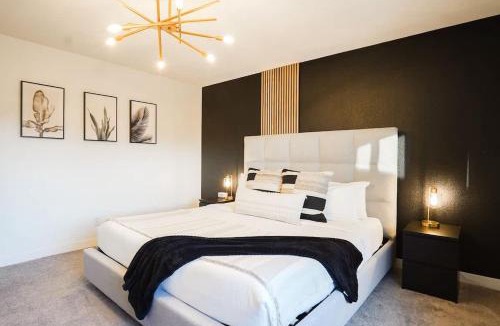 Optimist Park NW House | Lazy Palms