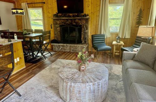 Estes Park House | Lazy R Cottages- 7A cabin