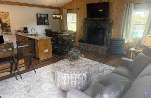Estes Park House | Lazy R Cottages- 7A cabin