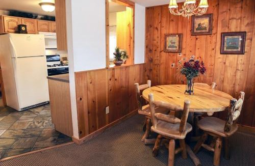 Estes Park House | Lazy R Cottages- 8 cabin