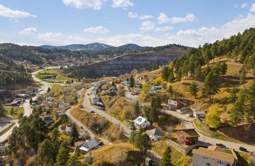 Deadwood House | Lead Haven Lodge