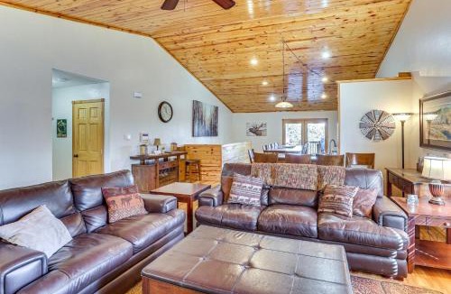Lead House | Lead Home in the Mountains w/Hot Tub + Views!