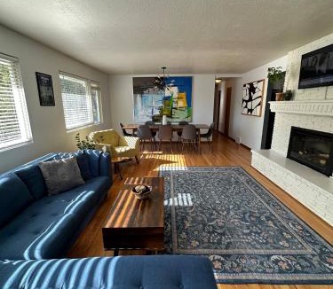 Spokane Apartment | Lg fun home by Park