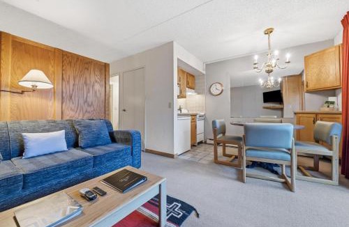 Vail Apartment | Lift House Air-Conditioned Studio, Steps to Lionshead Gondola,