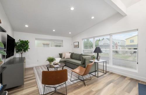 Ogden Apartment | Light-Filled Modern Flat Near 25th Street Fun