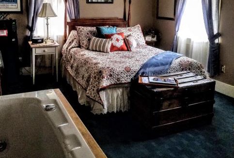 Cedarburg Hotel | Lilly Pad