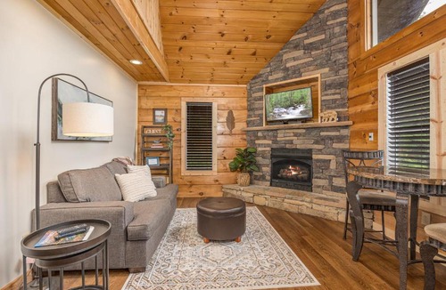 Sevierville House | Lite My Fire