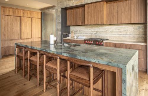 Big Sky House | Little Thunder