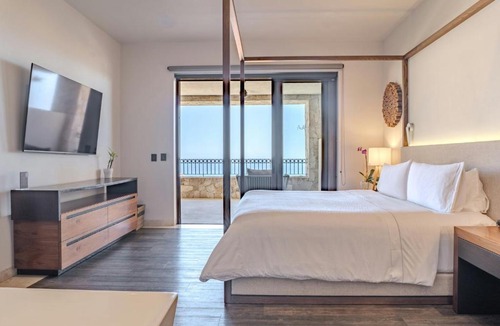Cabo San Lucas Hotel | Live Aqua Private Residences Los Cabos