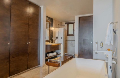 Cabo San Lucas Hotel | Live Aqua Private Residences Los Cabos