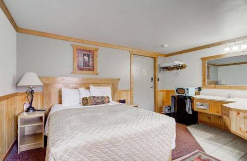 Livingston Hotel | Livingston Inn - Historic
