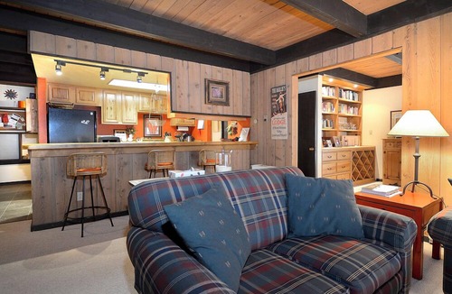 Mount Crested Butte Condo | Location is Everything! Ski-In/Out Condo, No Stairs, End Unit + VIEWS