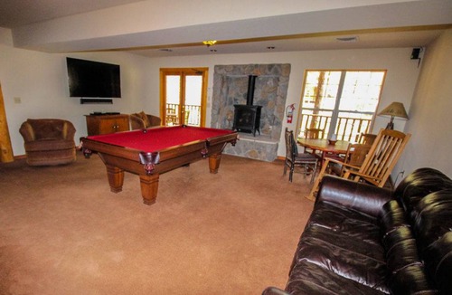 Greer Cabin | Lodge ∙ 9 bedrooms ∙ 20 guests