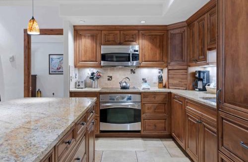 Vail Apartment | Lodge at Lionshead 220B