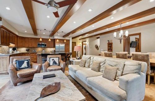 Vail Apartment | Lodge at Lionshead 360
