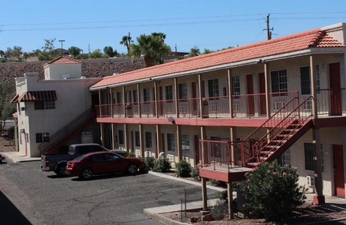 Bullhead City Apartment | Lodge on the river