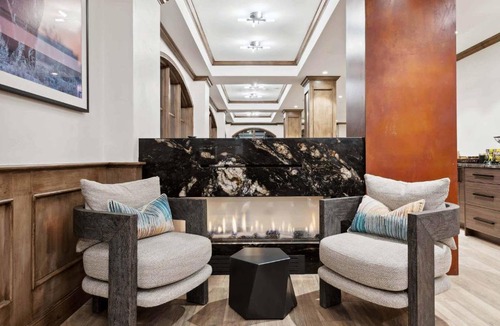 Vail Hotel | Lodge Tower 295
