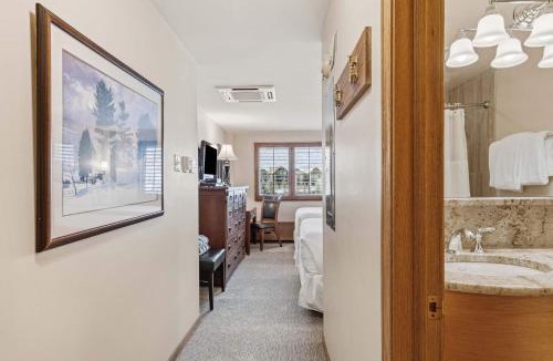 Vail Hotel | Lodge Tower 590
