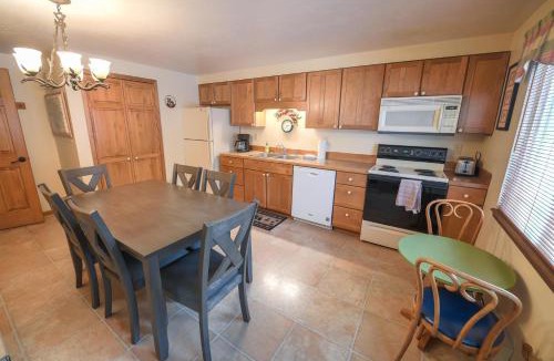 West Yellowstone House | Lodgepole Condo Unit 5