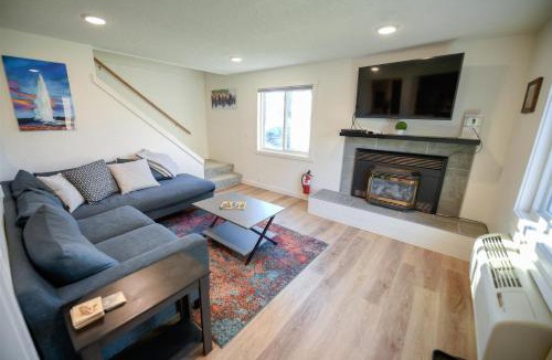 West Yellowstone House | Lodgepole Hideaway