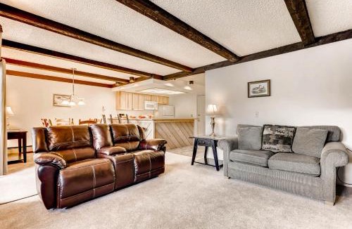 Historic District Apartment | Longbranch 215 by Ski Country Resorts