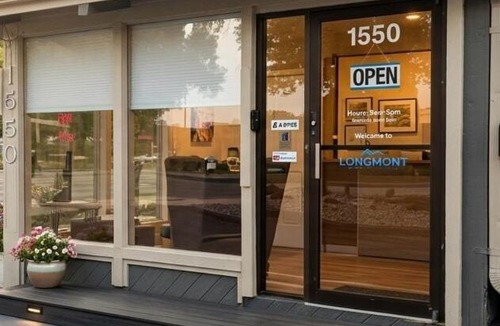Longmont Hotel | Longmont Lodge & RV Park
