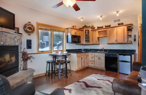 Estes Park Apartment | Lookout Mountain 27B
