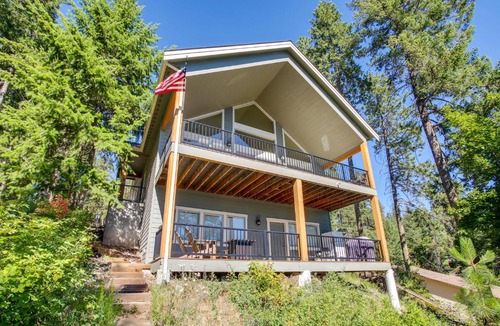 Loon Lake House | Loon Lake Waterfront Retreat: 2 Decks & Dock!