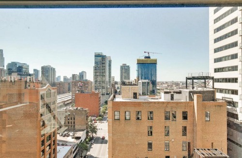 The Loop Apartment | Loop 1BR w Gym Roofdeck nr Financial District CHI-201