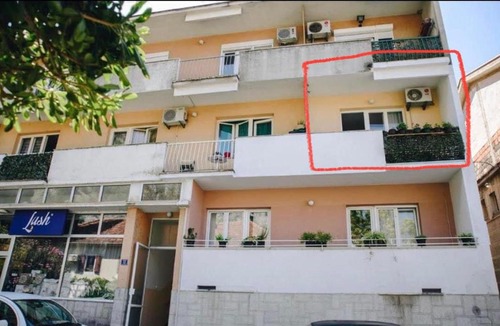 Kotor Apartment | Lorena