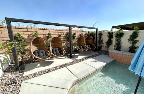 Coachella House | Los Arcos- Exclusive 7 br, Sleeps 19 Pool Home