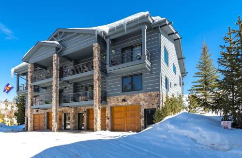 Grand Lake Apartment | Love Grand Lake Townhouse Pet Friendly With garage