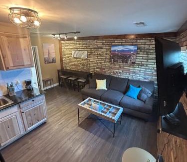 Bullhead City Apartment | Love Shack on the River