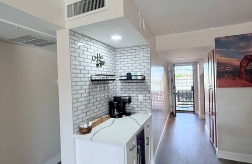 South Scottsdale Apartment | Lovely Condo in Old Town Scottsdale with Pool