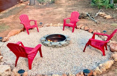 Duck Creek Village House | Lovely Log Cabin With Fire Pit!