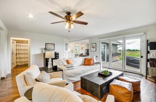 Roberts House | Lovely Roberts Home w/Patio & Mountain Views!