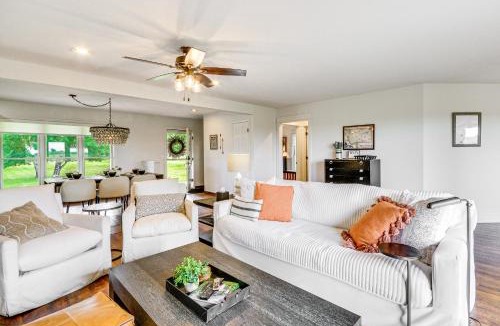 Roberts House | Lovely Roberts Home w/Patio & Mountain Views!