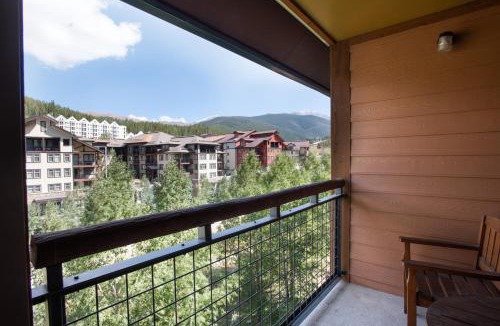 Winter Park Apartment | Lovely Zephyr Mountain Lodge condo with Continental Divide and Village Views condo