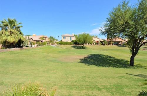 Indio House | Lucky Horseshoe Golf Retreat