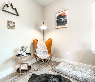 East Colorado Springs House | LUX Guest Suite Hiking Trails / Mtn Views / Grill