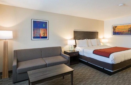 Cottonwood Hotel | Lux Verde Hotel