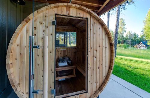 Lakeside House | Luxe Lakeside New Build by Flathead Lake Speakeasy