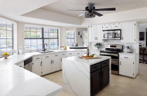 Paradise Valley Village House | LUXE-Paradise Palace-Heated Pool&Spa-Guest Casita