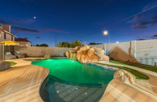 Paradise Valley Village House | Luxe Pickleball Heated Pool Slide Basketball Court