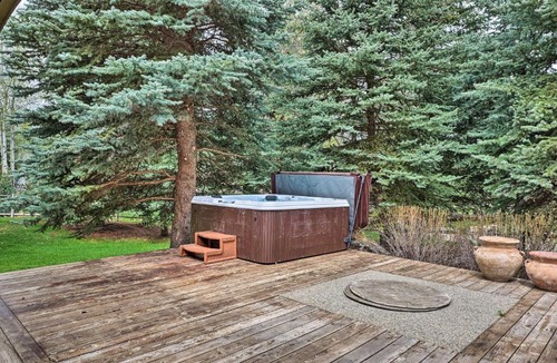 Twin Creeks House | Luxe Sun Valley Retreat w/Hot Tub, 3 Mi to Resort