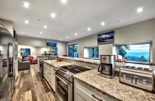 Tahoe Village House | Luxe11 blue diamond VIP mega lodge lake tahoe