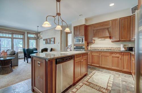 River Run Apartment | Luxurious 2 BR in River Run Village with Ski in ski out, Kids Ski Free condo